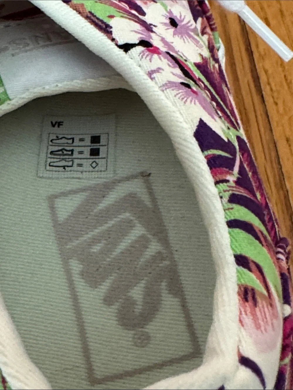 Vans Women's Doheny Platform  